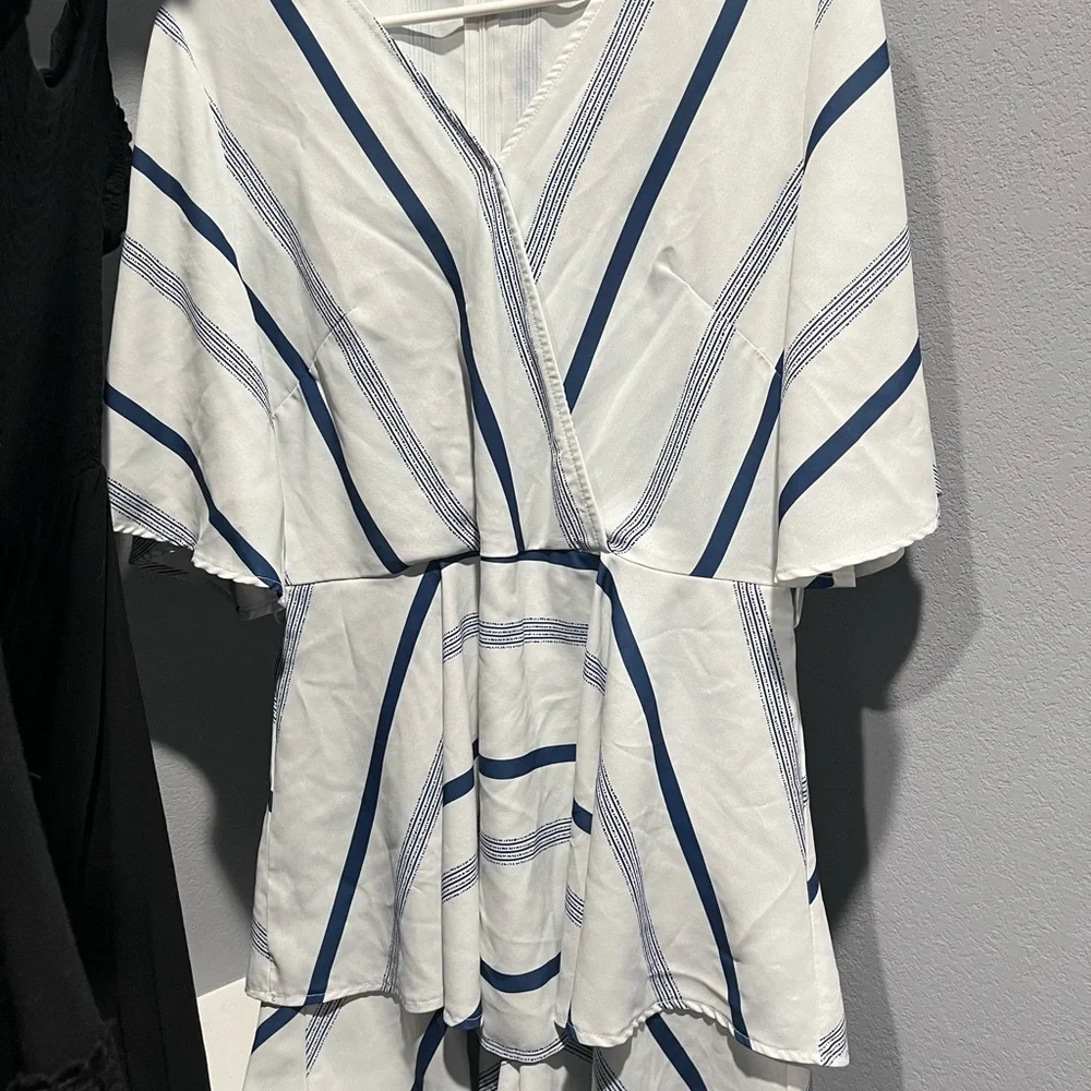 Romper - Picture 3 of 4
